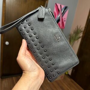 •SOLD• Coach Wristlet